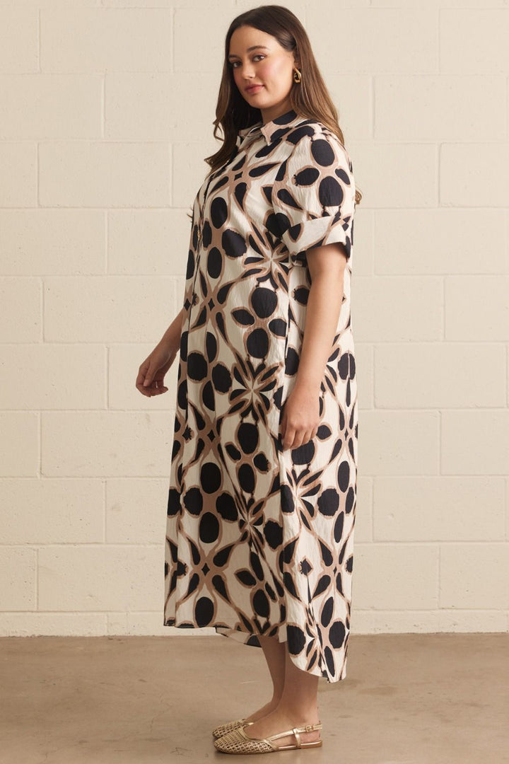 Entro plus size ivory and black printed midi dress with side pockets