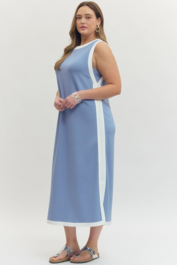 Plus size light blue sleeveless midi dress