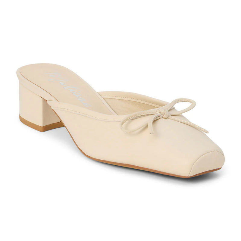 Matisse Basilio ivory kitten heel mules dress shoe