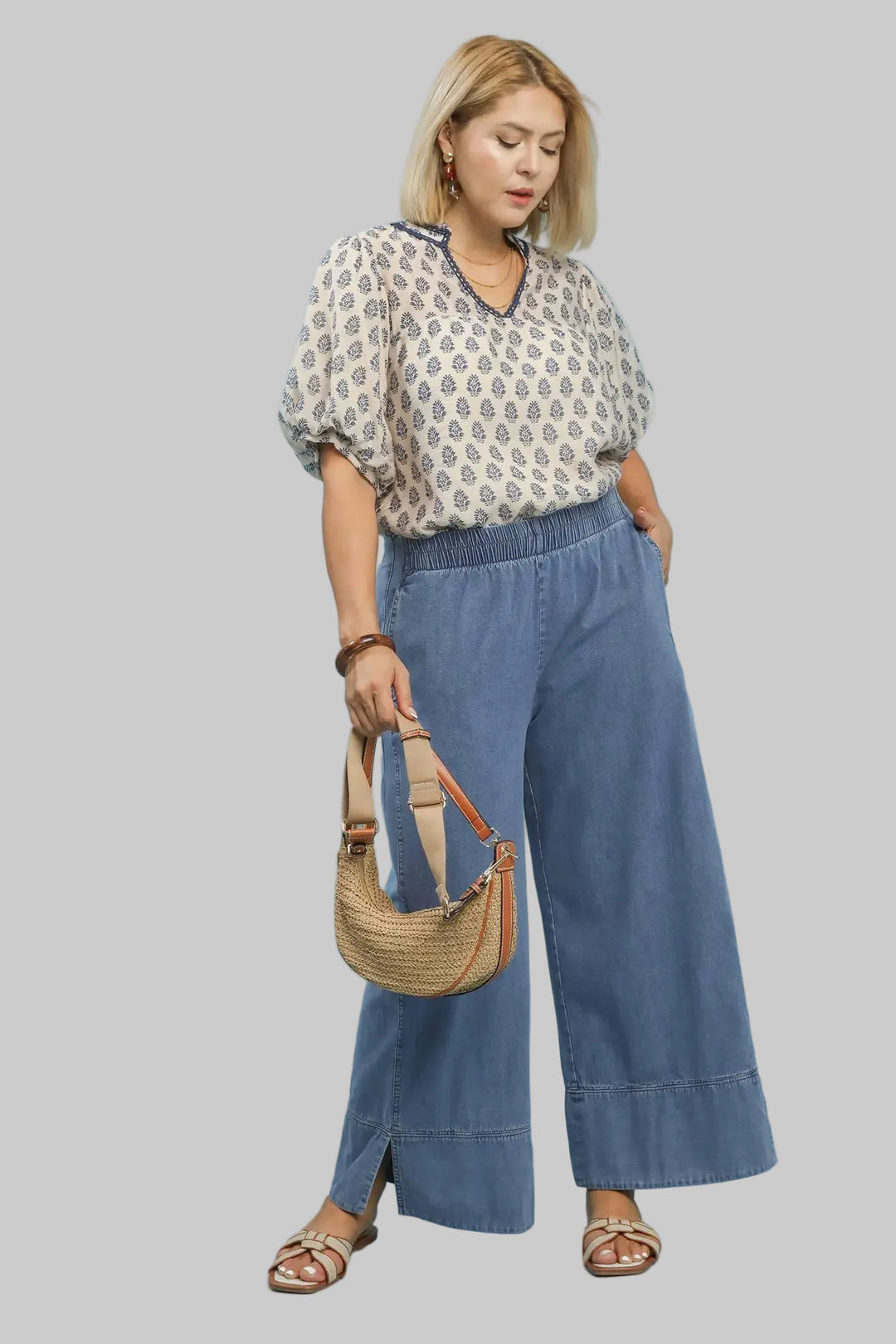 Umgee light washed blue denim wide leg pants with elastic waist in plus size
