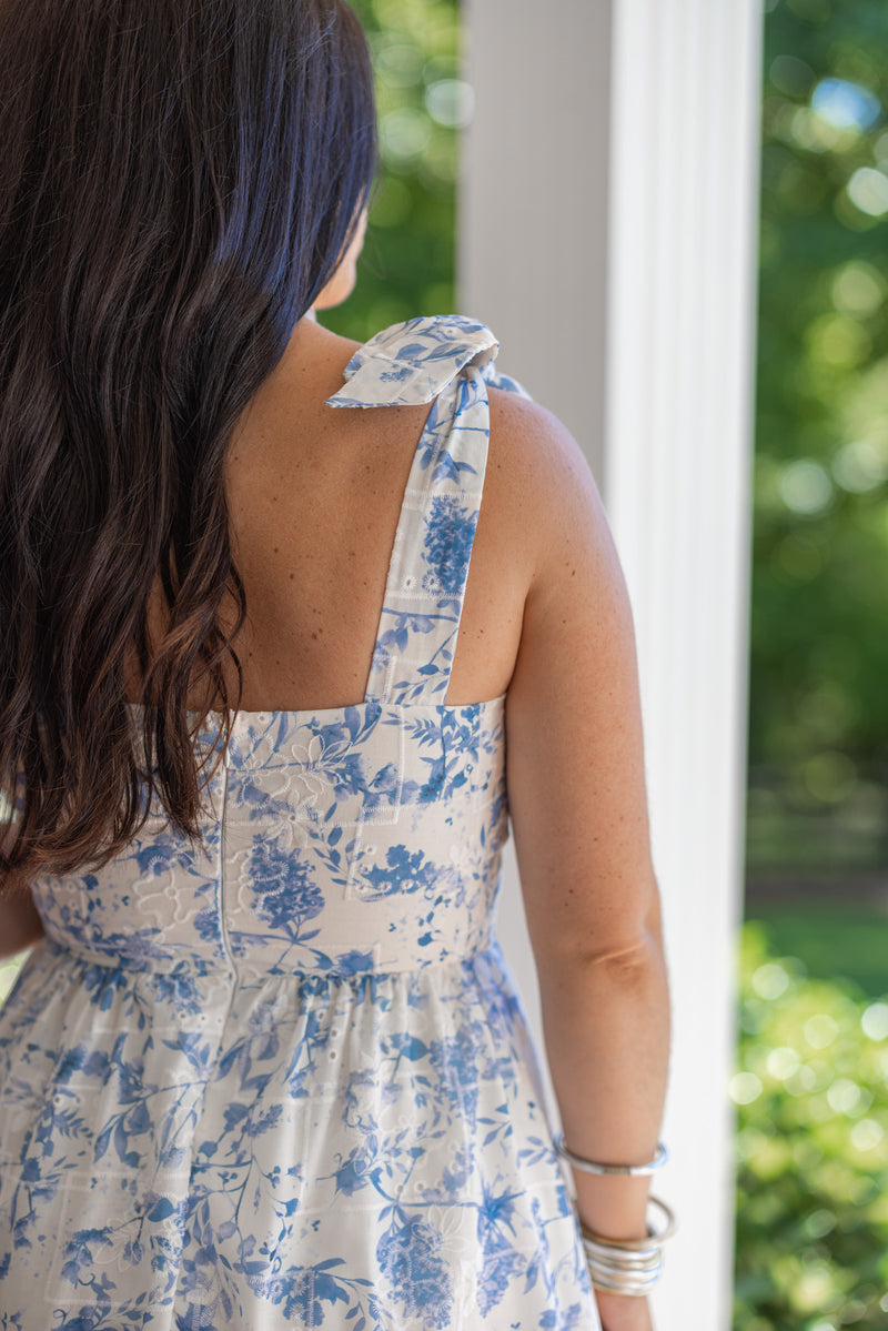 chinoiserie blue white midi dress