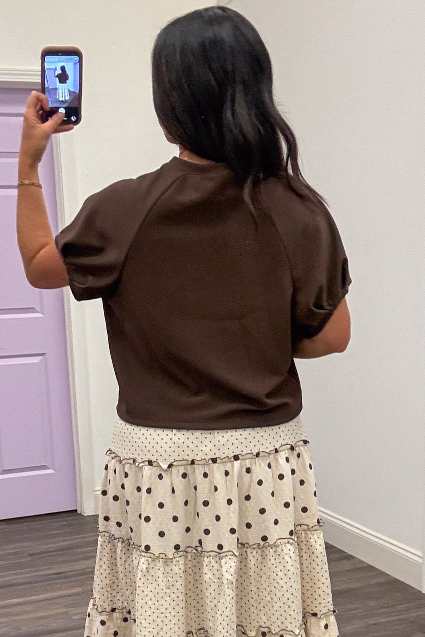 brown short puff sleeve crew neckline semi-cropped relaxed silhouette ribbed knit top