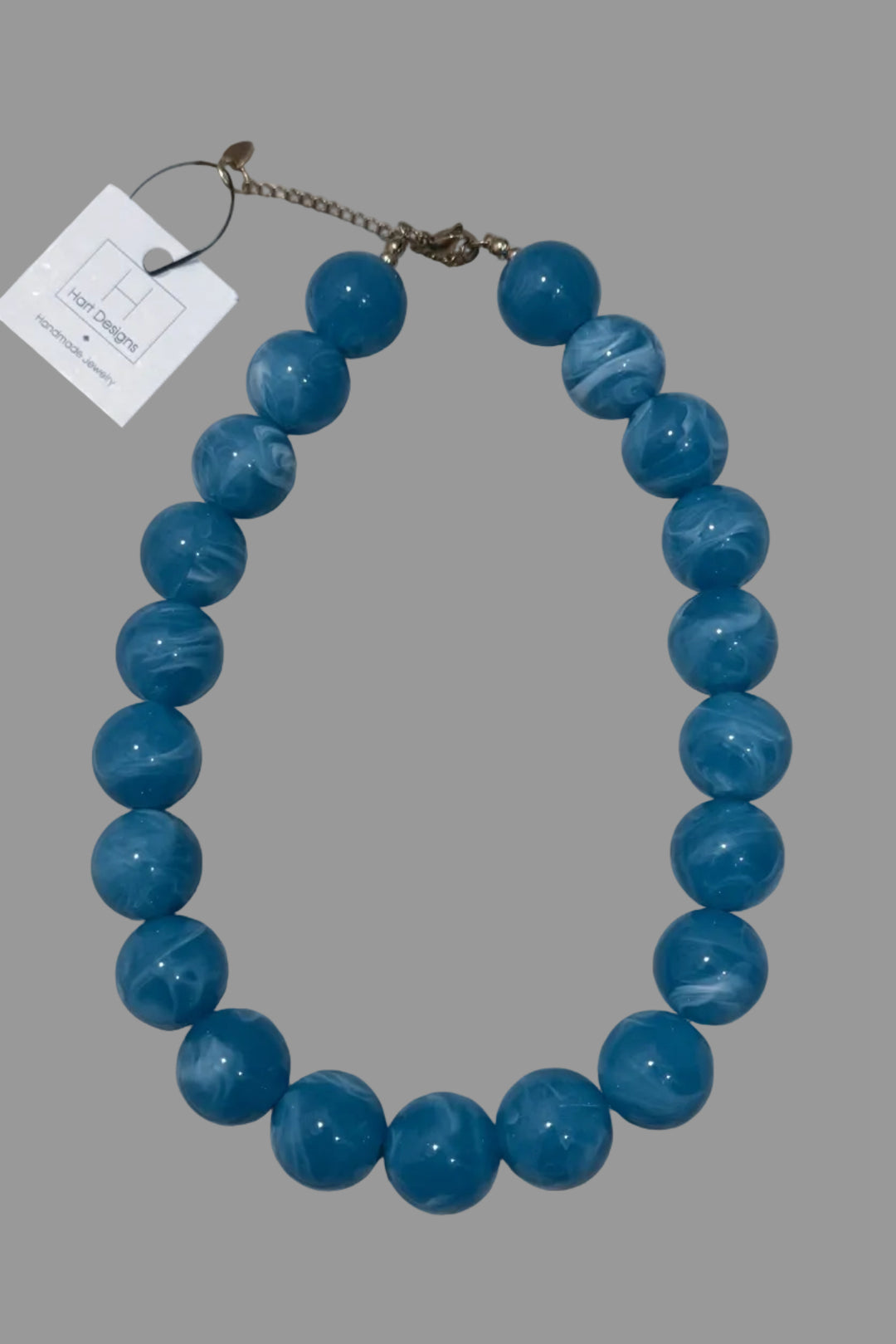 blue chunky beaded women's necklace
