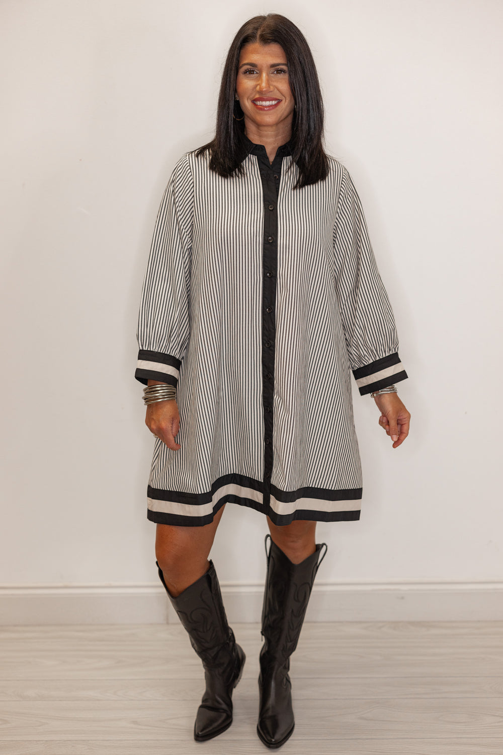 Women's striped white and black dress without the belt