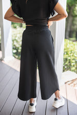 black cropped wide leg casual pants