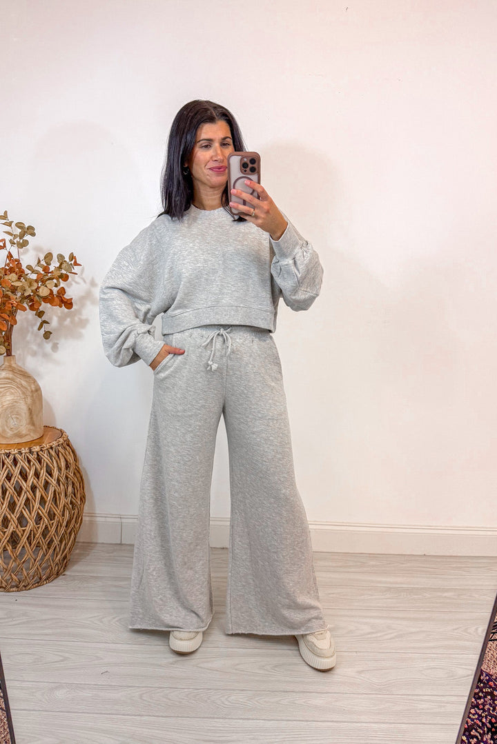 cropped grey knit sweatshirt matching set