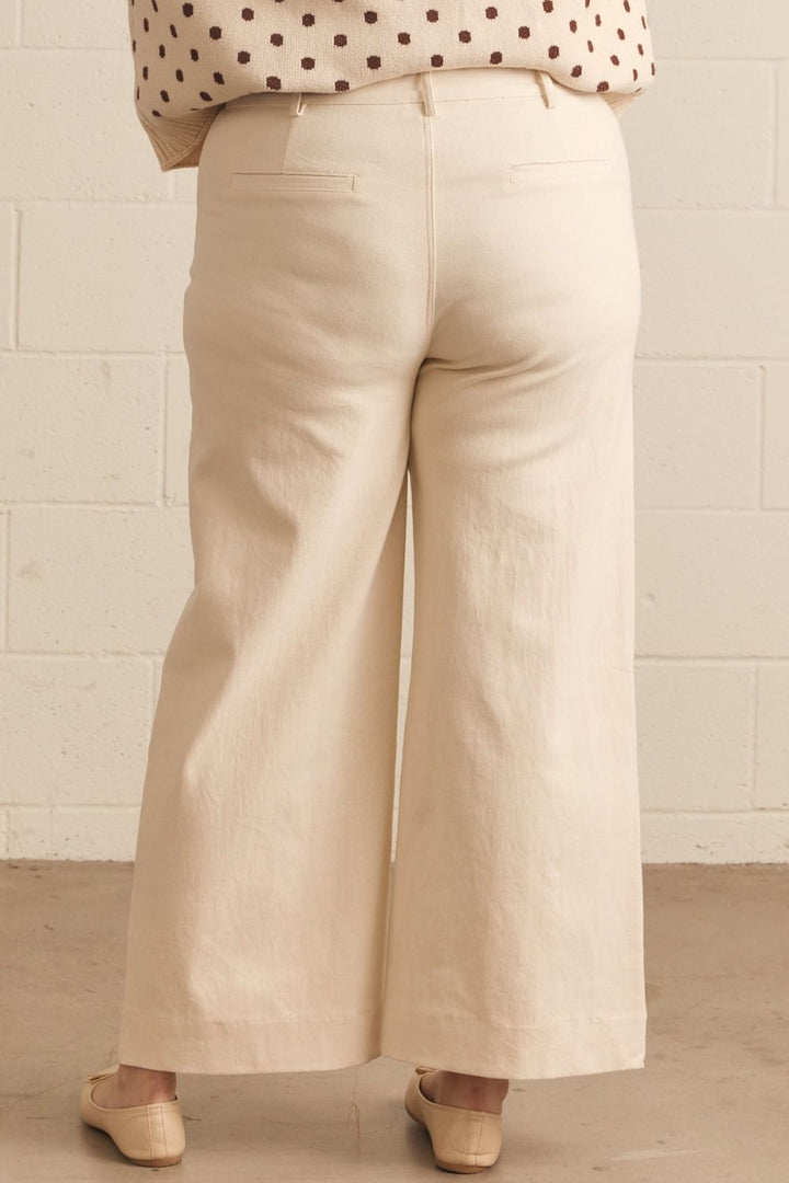 Entro plus size scalloped denim pants in ecru with wide legs and a flattering fit
