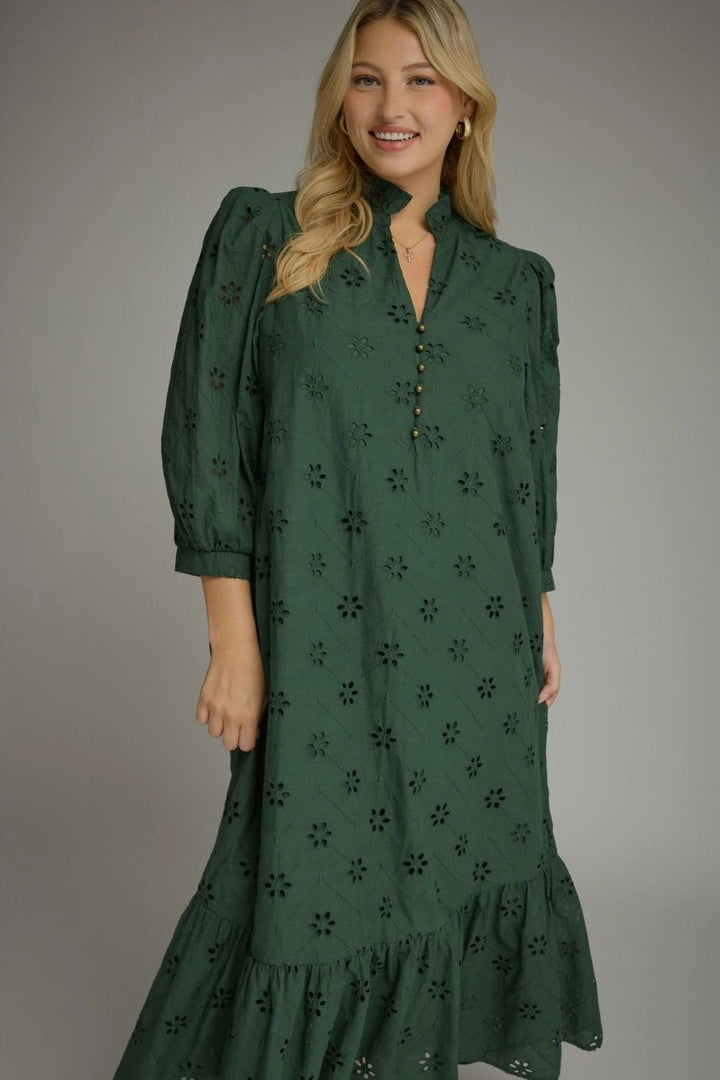 entro plus curvy size hunter eyelet midi dress