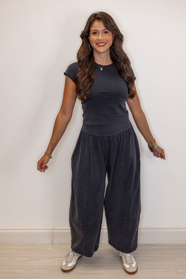 Women's ash black barrell pants and short sleeve top set by ee:some, comfy and casual outfit inspiration