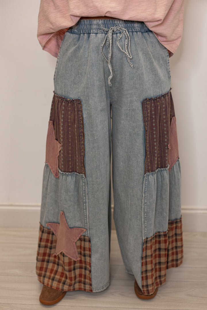 Women's Patchwork wide leg jeans with a star design and patchwork details