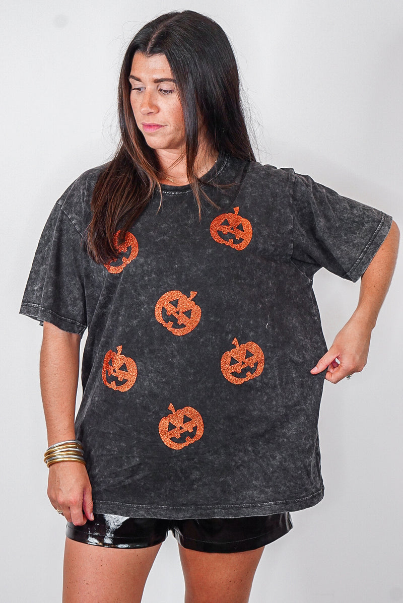 pumpkin glitter black graphic tee halloween