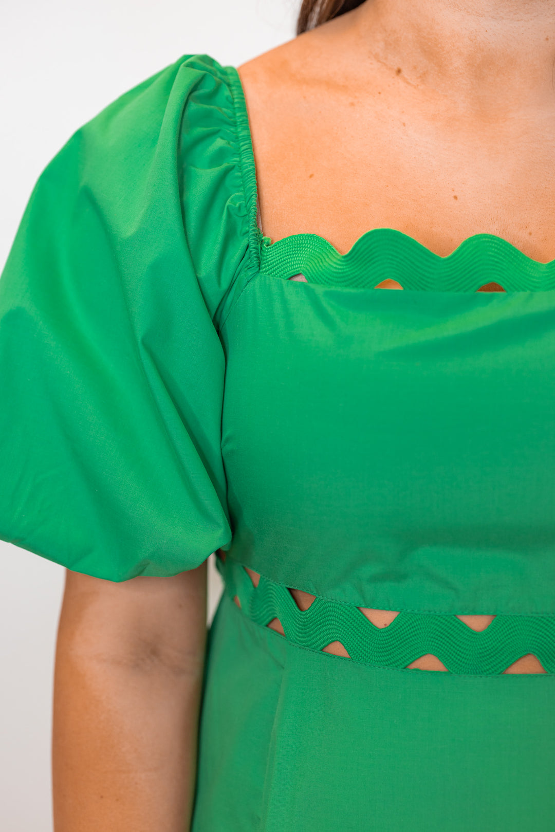 Kelly green empire waist midi dress