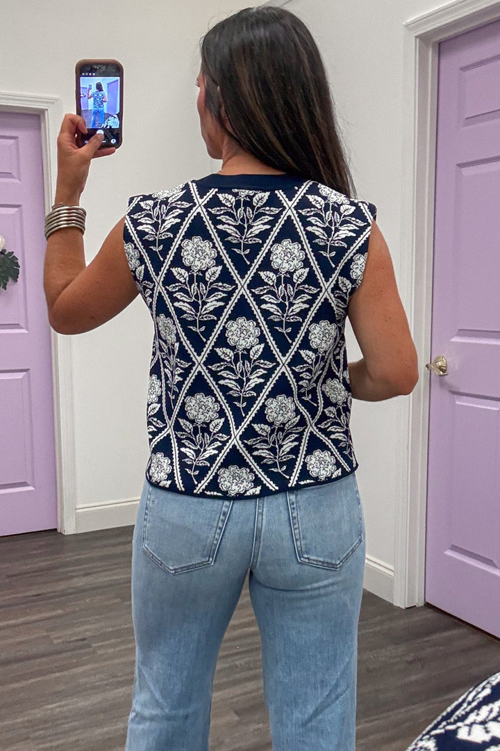 navy with cream diamond pattern floral print crew neckline sleeveless knit top