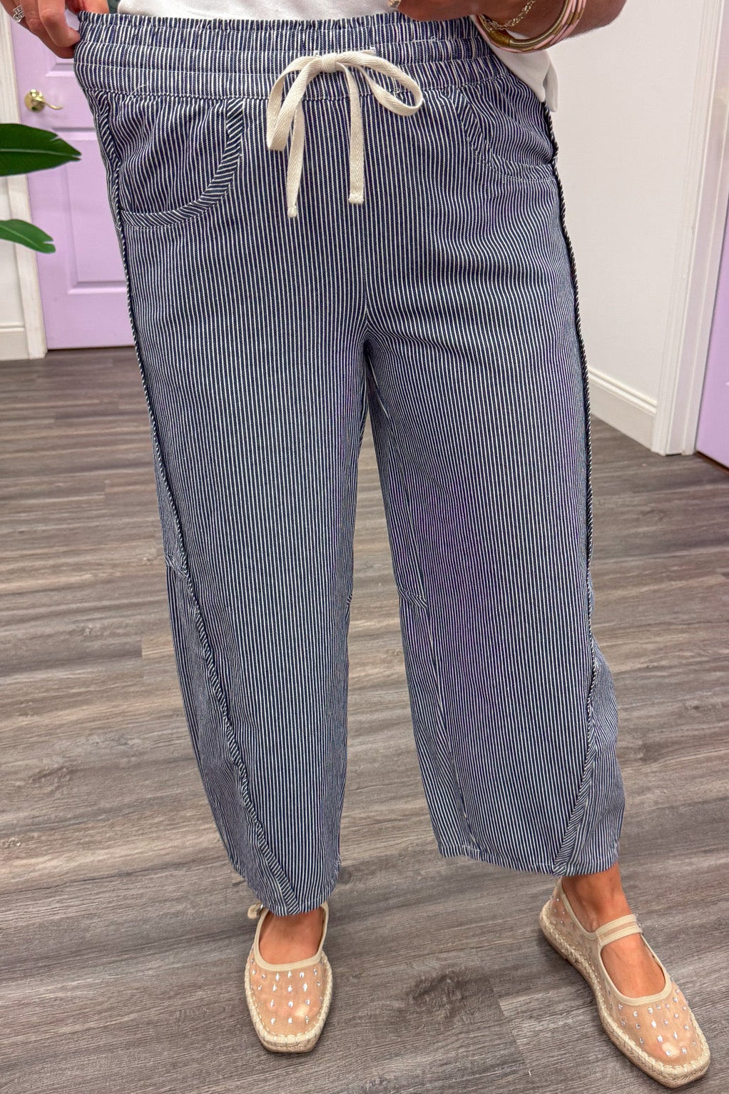 navy blue and white vertical striped wide leg elastic waistband twill barrel pants