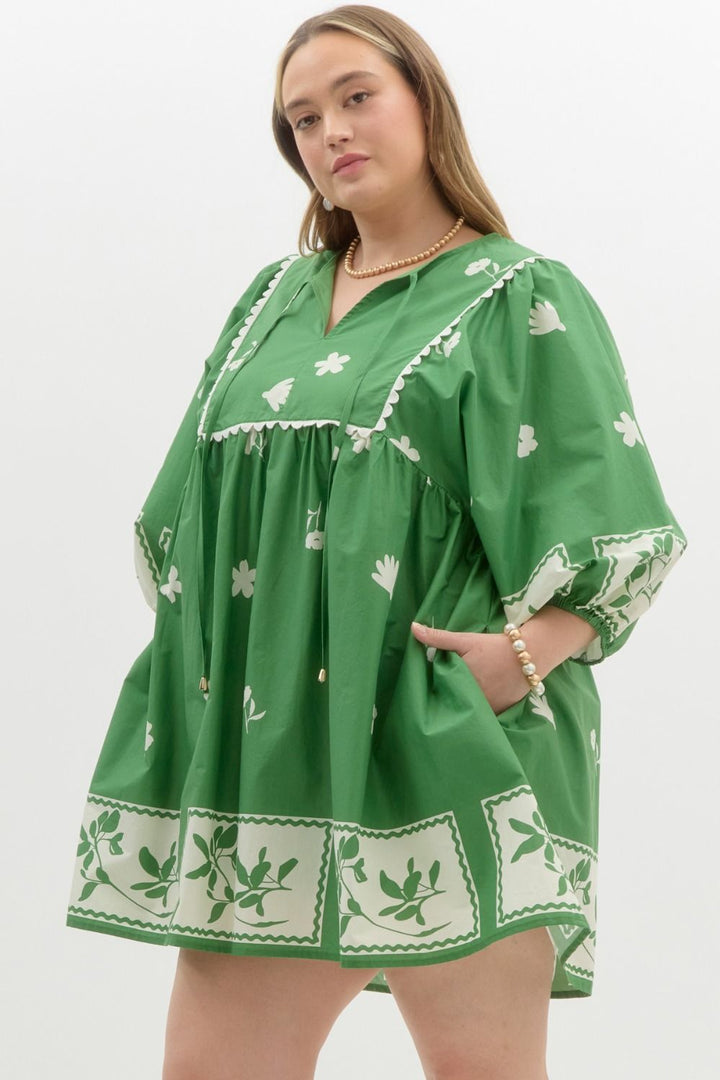 Plus size green and white spring print babydoll dress
