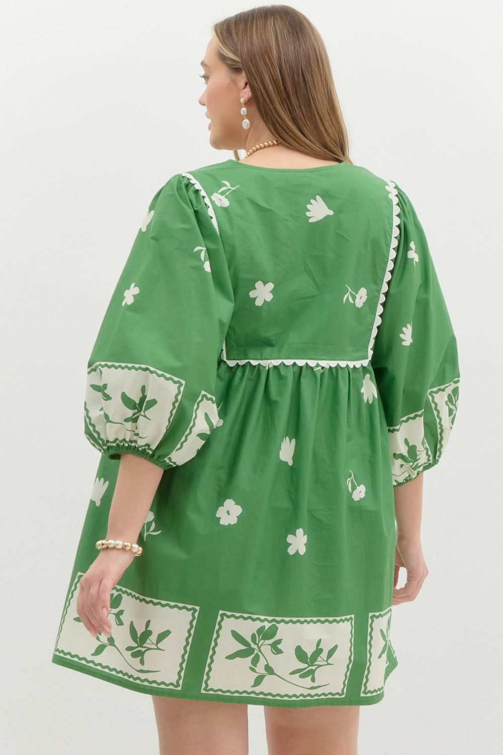 Plus size green and white spring print babydoll dress