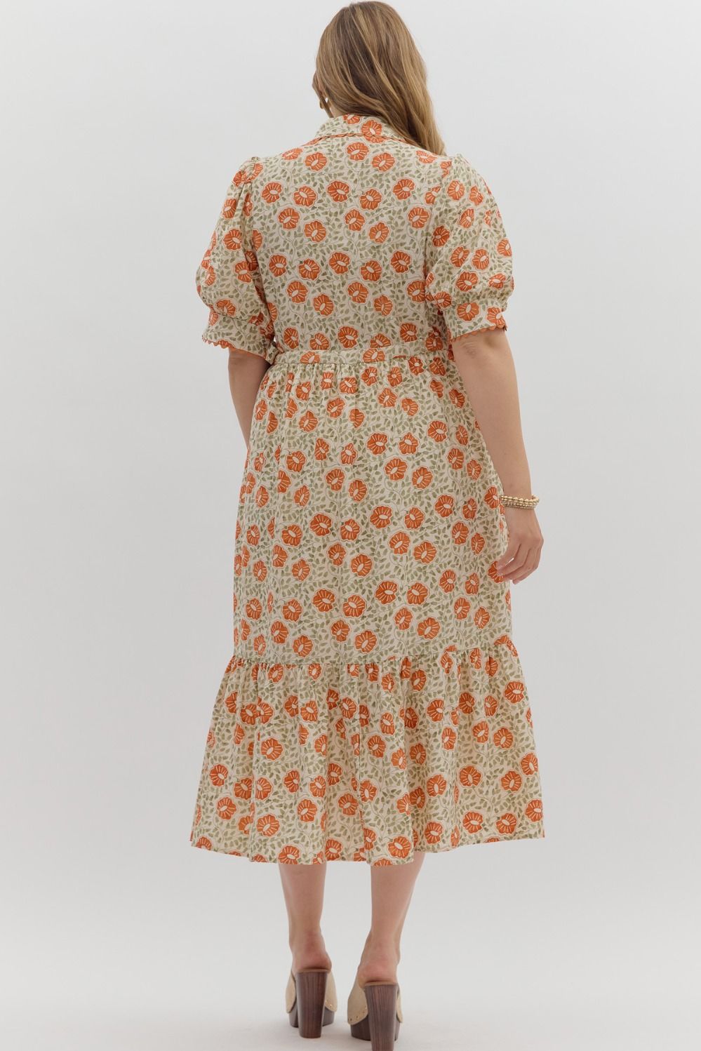 Women's plus size cream button front midi dress with rust floral print by Entro showing full back view
