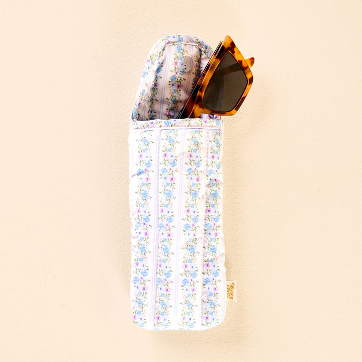 the darling effect quilted sunglasses case