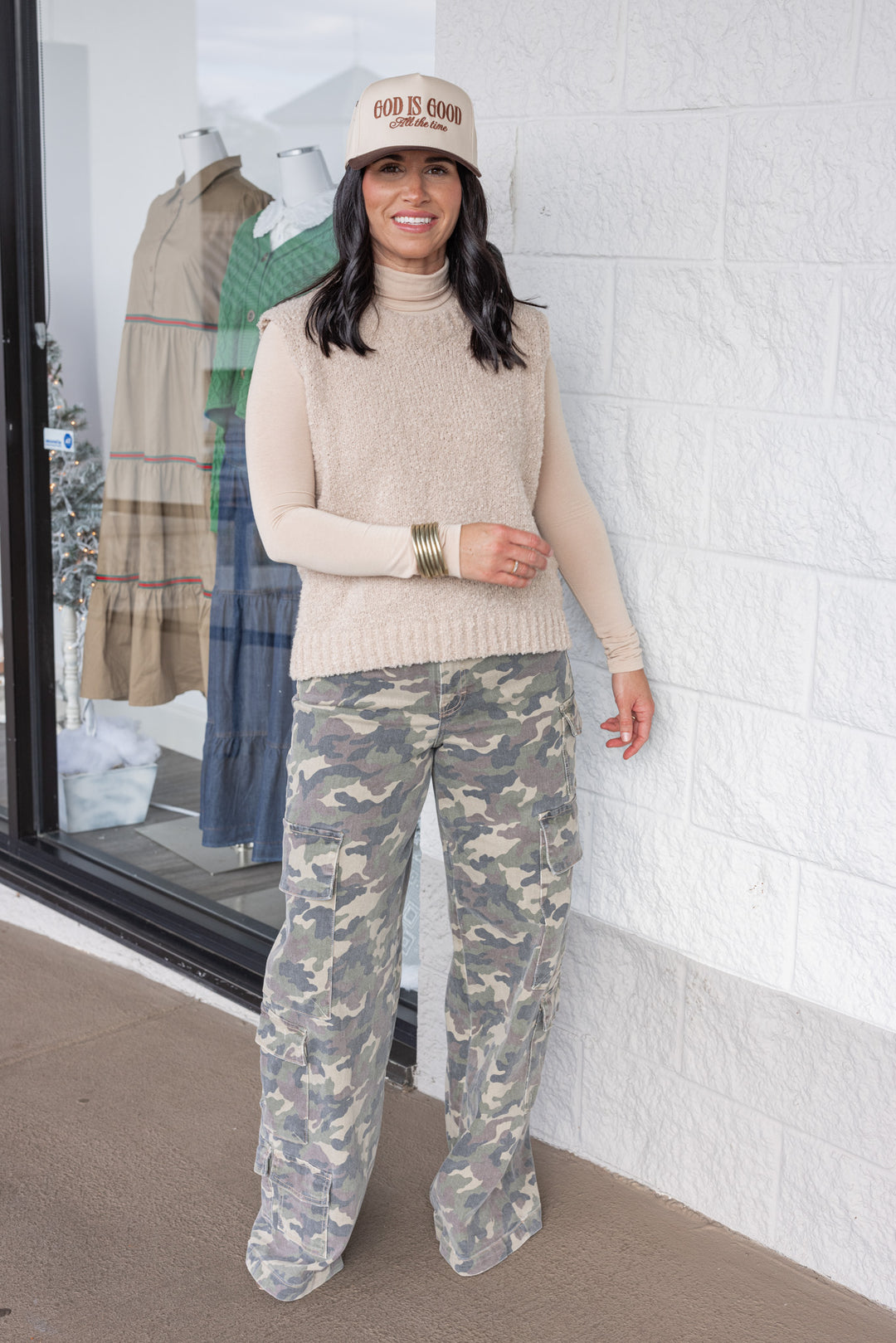 Hidden Jeans green camouflage wide leg denim cargo pants, perfect for women of all ages