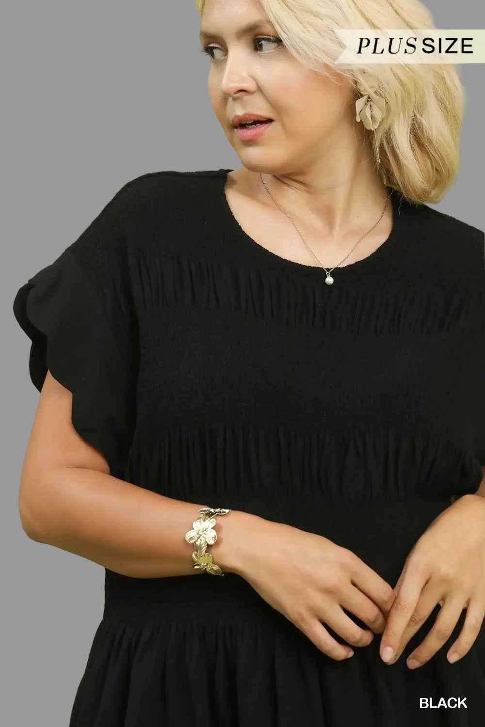 umgee plus size scalloped latte pants set details