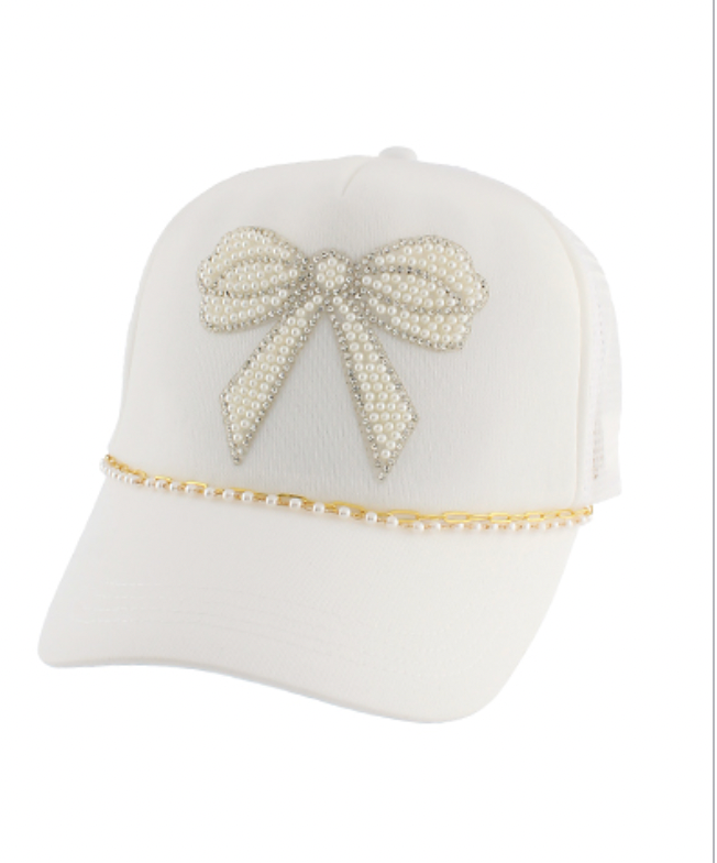 bow pearl beaded chain trucker hat