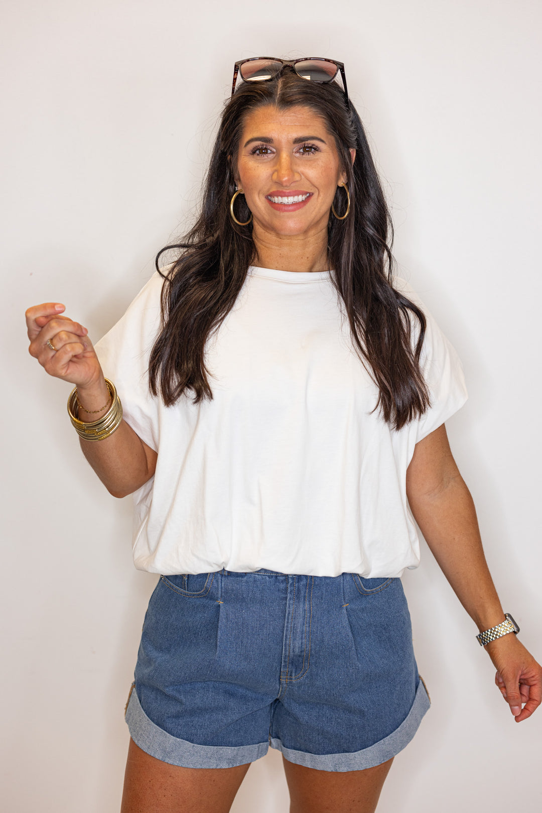 white bubble hem cropped basic short sleeve top by Wishlist showing front view